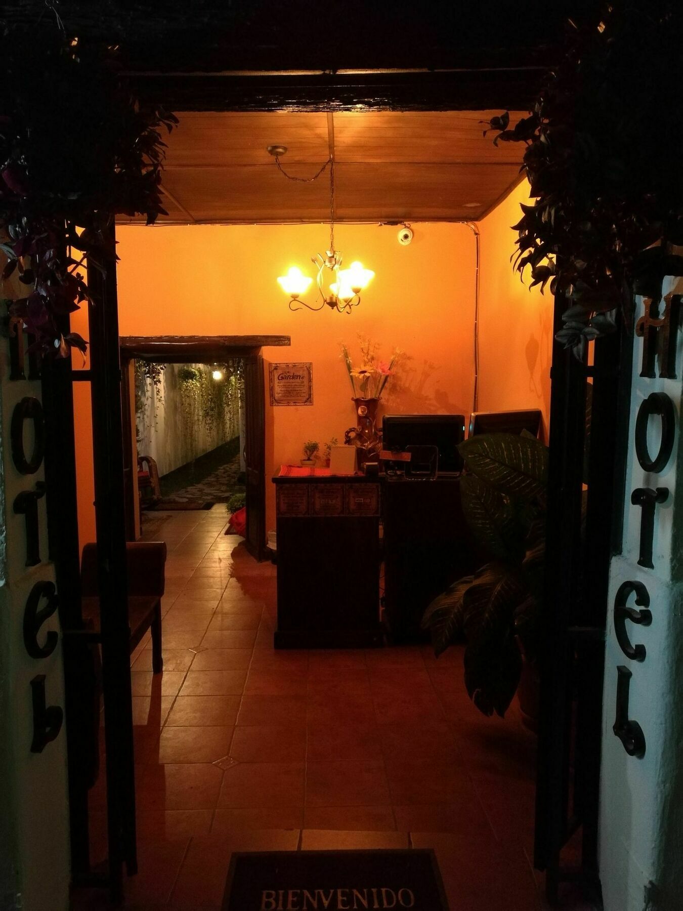 Garden Hotel Antigua ภายนอก รูปภาพ